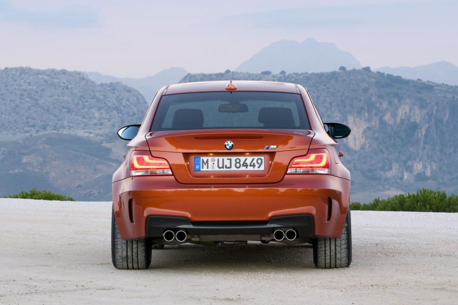  BMW 1-Series M 2011 года  (фото 26 из 79)